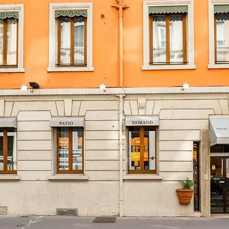 Hotel Au Patio Morand 3*