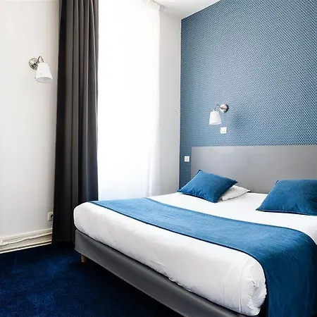 Au Patio Morand Hotel 3*