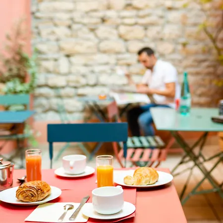 Hotel Au Patio Morand