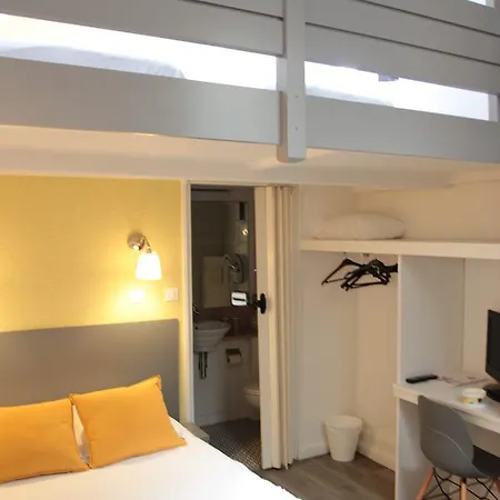 Au Patio Morand Hotel