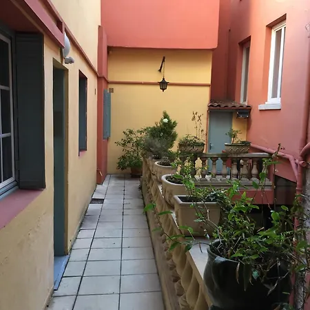 莫兰德露台酒店 3*