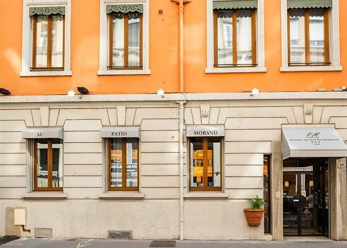 Hotel Au Patio Morand 3*