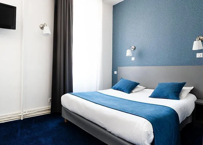 Au Patio Morand Hotel 3*