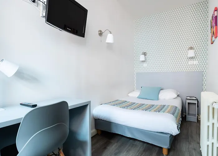 Hotel Au Patio Morand 3*