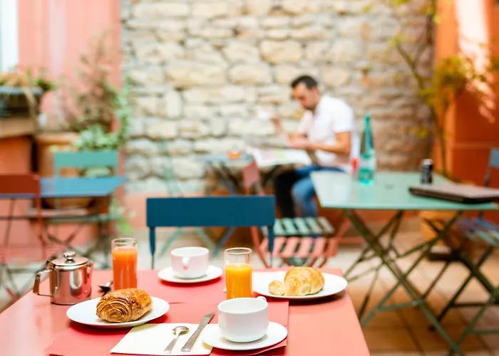 Hotel Au Patio Morand