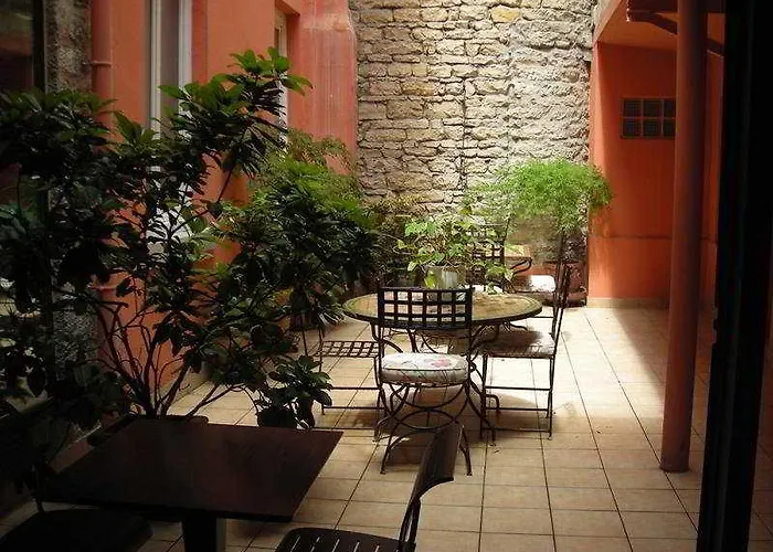 Ξενοδοχείο Au Patio Morand