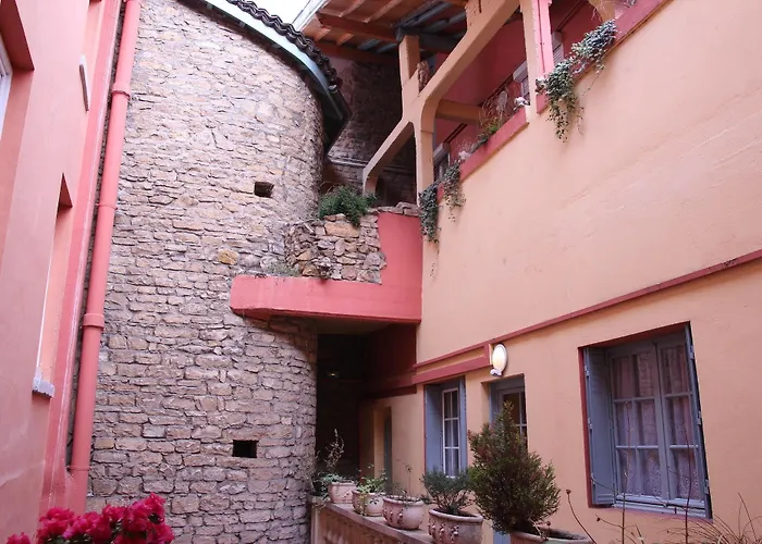Au Patio Morand 3*