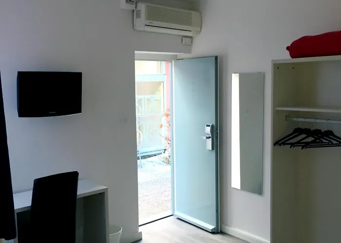 Au Patio Morand 3*