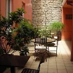 Hotel Au Patio Morand
