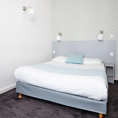 Au Patio Morand Hotel 3*