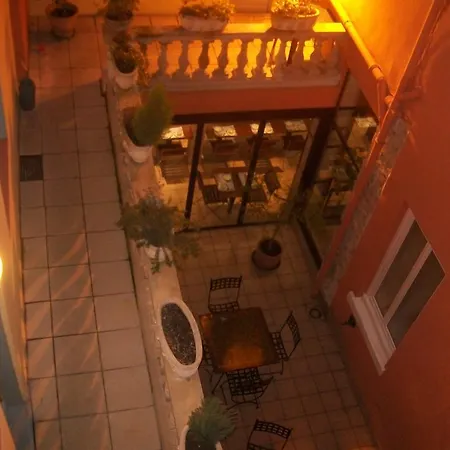 Au Patio Morand Szálloda 3*