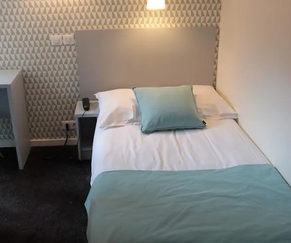 Hotel Au Patio Morand 3*